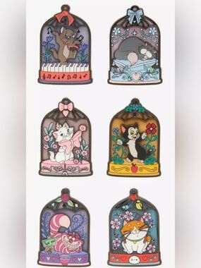 New Loungefly Disney Stained Glass Pin Cats Hot Topic Exclusive